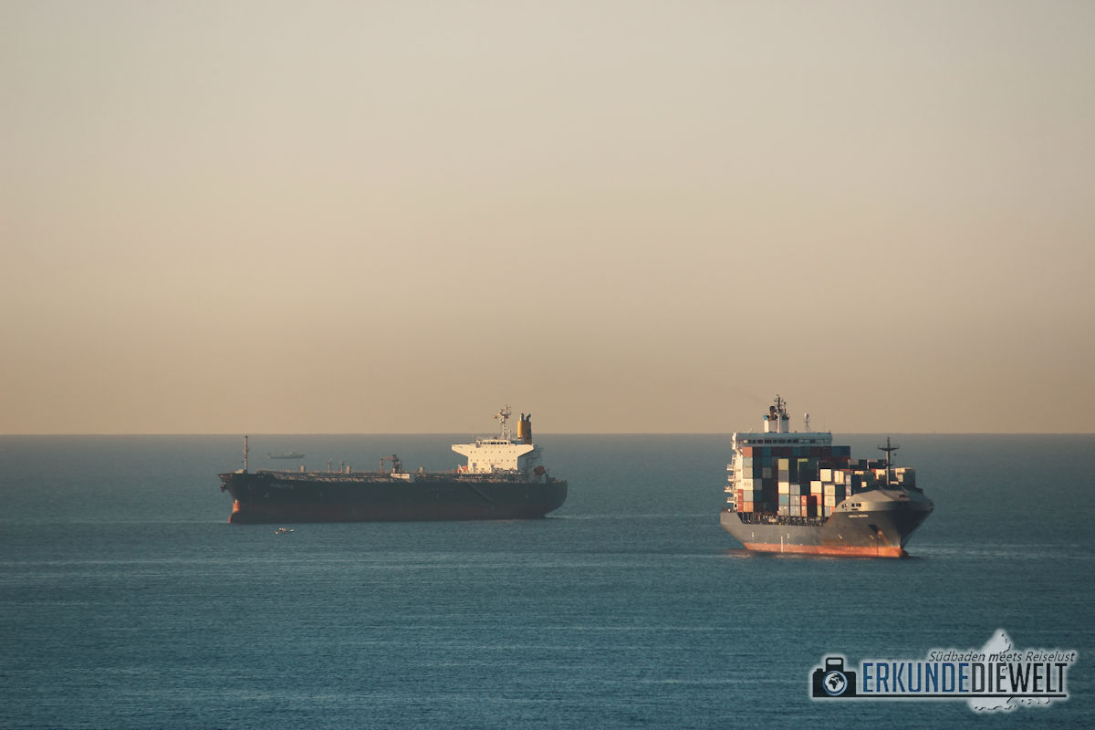 Mittelmeer Kreuzfahrt - Containerschiffe