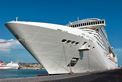 arbeiten-auf-einem-kreuzfahrtschiff