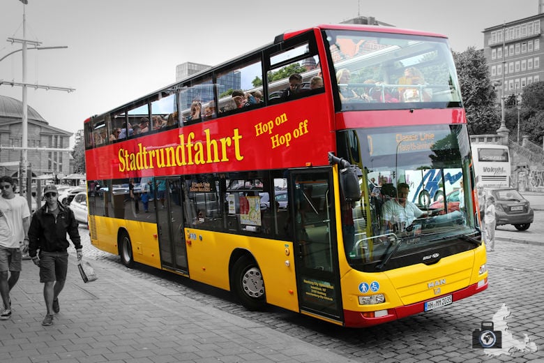 Auf Stadtrundfahrt mit dem Hop on Hop off Bus durch Hamburg