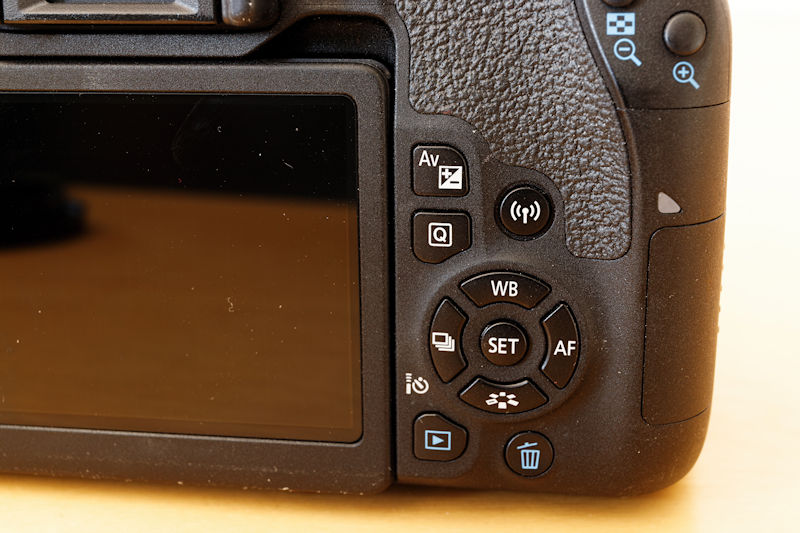 Canon EOS 800D - Bedienfeld Rückseite