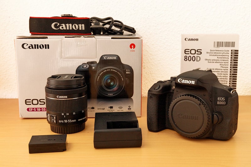 Canon EOS 800D - Lieferumfang