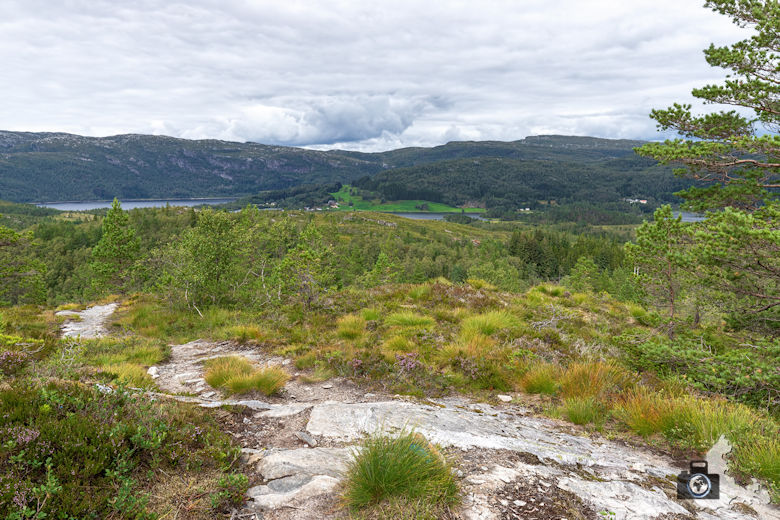 Wanderung auf den Berg Templane am Sognefjord bei Lavik