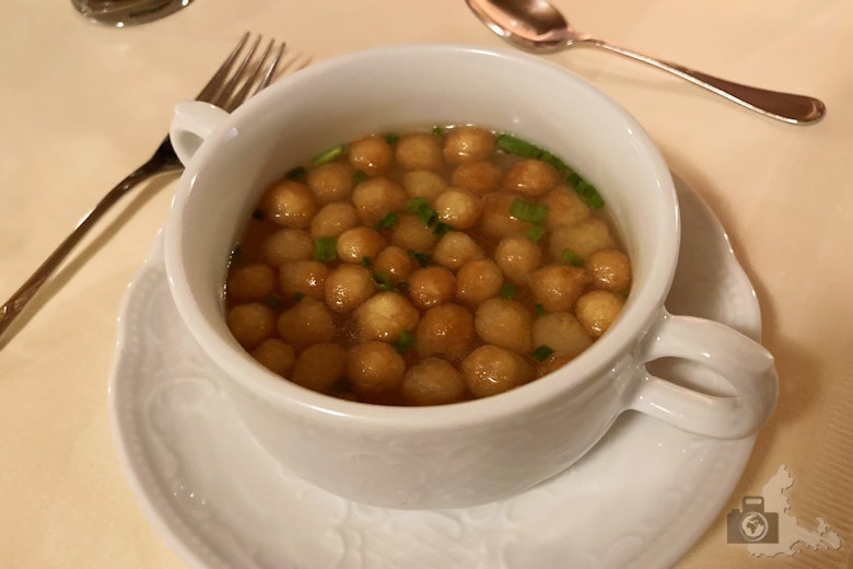 nassenreinerhof-gefluegelbruehe