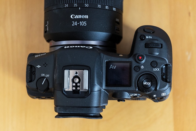 canon-eos-r5-oberseite