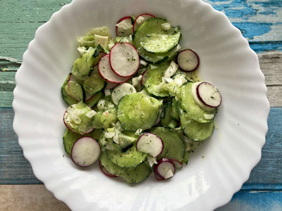 Deutsche Küche - Gurken-Radieschen-Salat