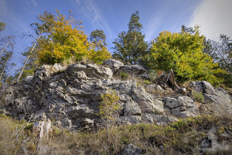Schwarzwälder Genießerpfad - Viadukt- und Schluchtentour im Herbst - Felsen