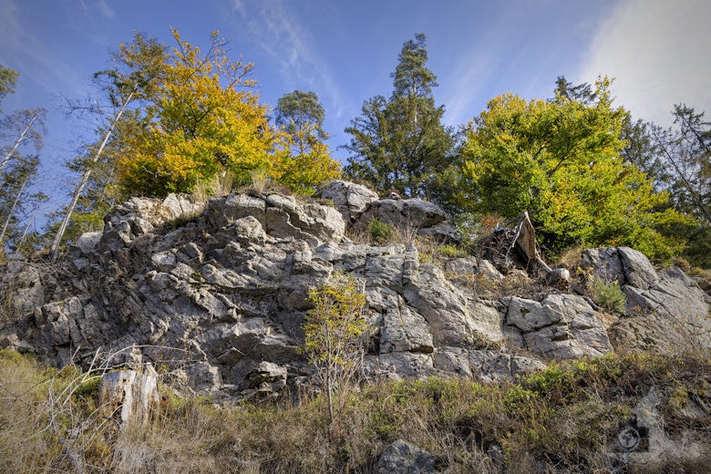 Schwarzwälder Genießerpfad - Viadukt- und Schluchtentour im Herbst - Felsen