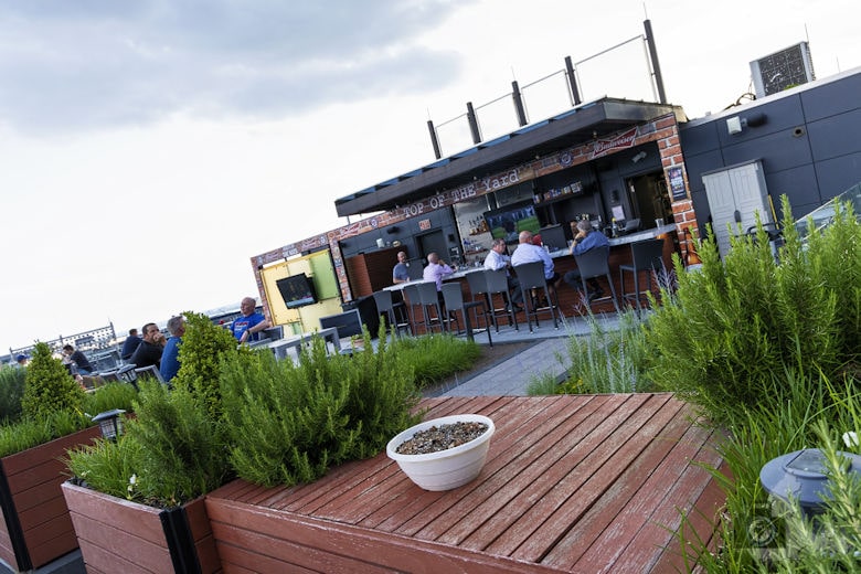 Hampton Inn & Suites Washington, D.C., Navy Yard - Roof Top Bar