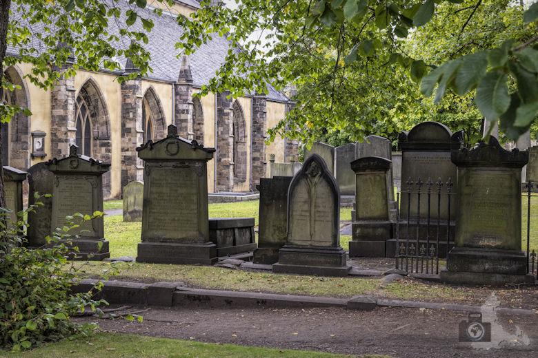 Edinburgh Highlights - Greyfriars Kirkyard