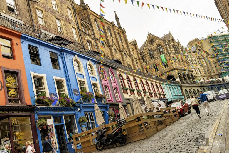 Edinburgh Highlights - Victoria Street