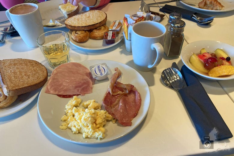 Holiday Inn Edinburgh Zoo - Frühstück