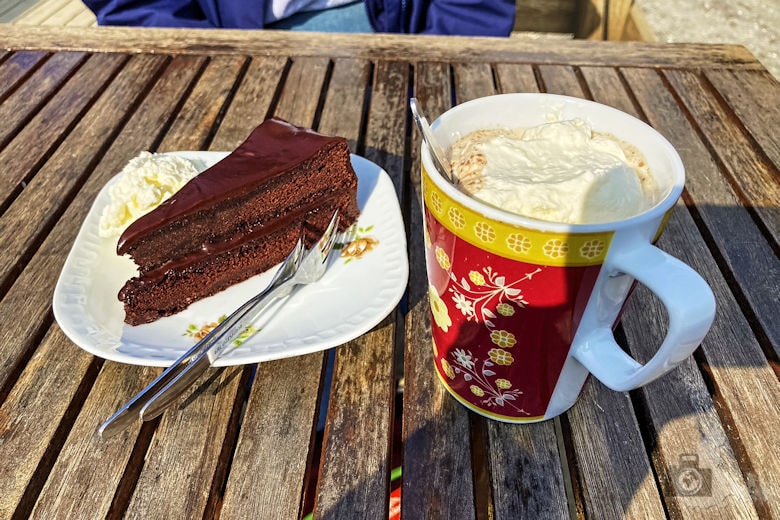 Island, Halbinsel Snæfellsnes, Café Fjöruhúsið