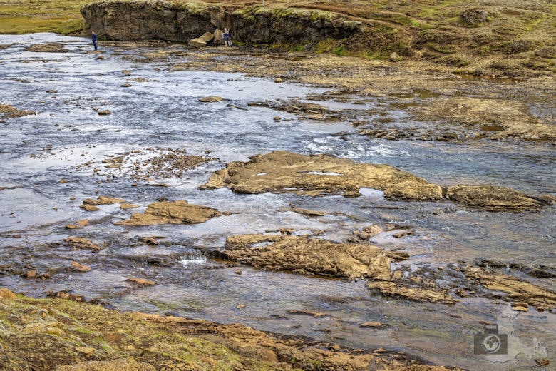Glymur Wasserfall Wanderung - Flussüberquerung