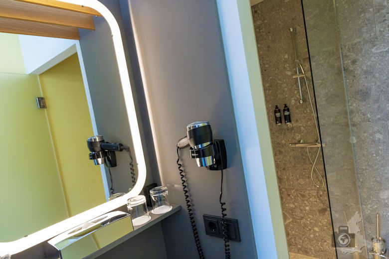 Reykjavik - Midgardur by Center Hotels - Bad