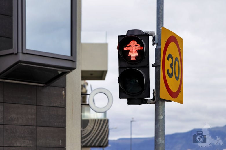 Sehenswürdigkeiten in Reykjavik - Ampelfrau