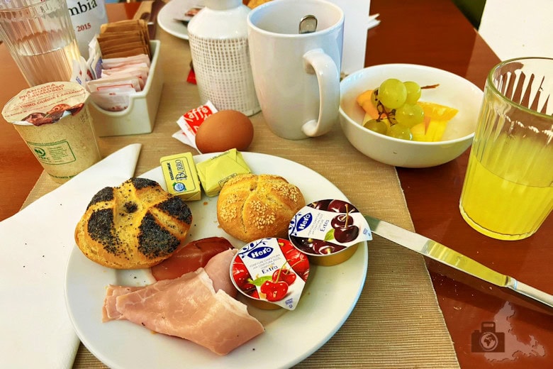 Frühstück im Hotel Colombia, Mailand