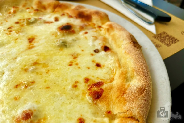 kaese-pizza-genua